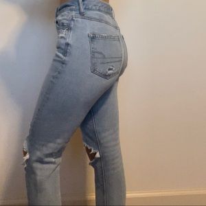 Light wash mom jeans - American eagle